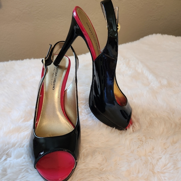 Heels - Picture 4 of 7